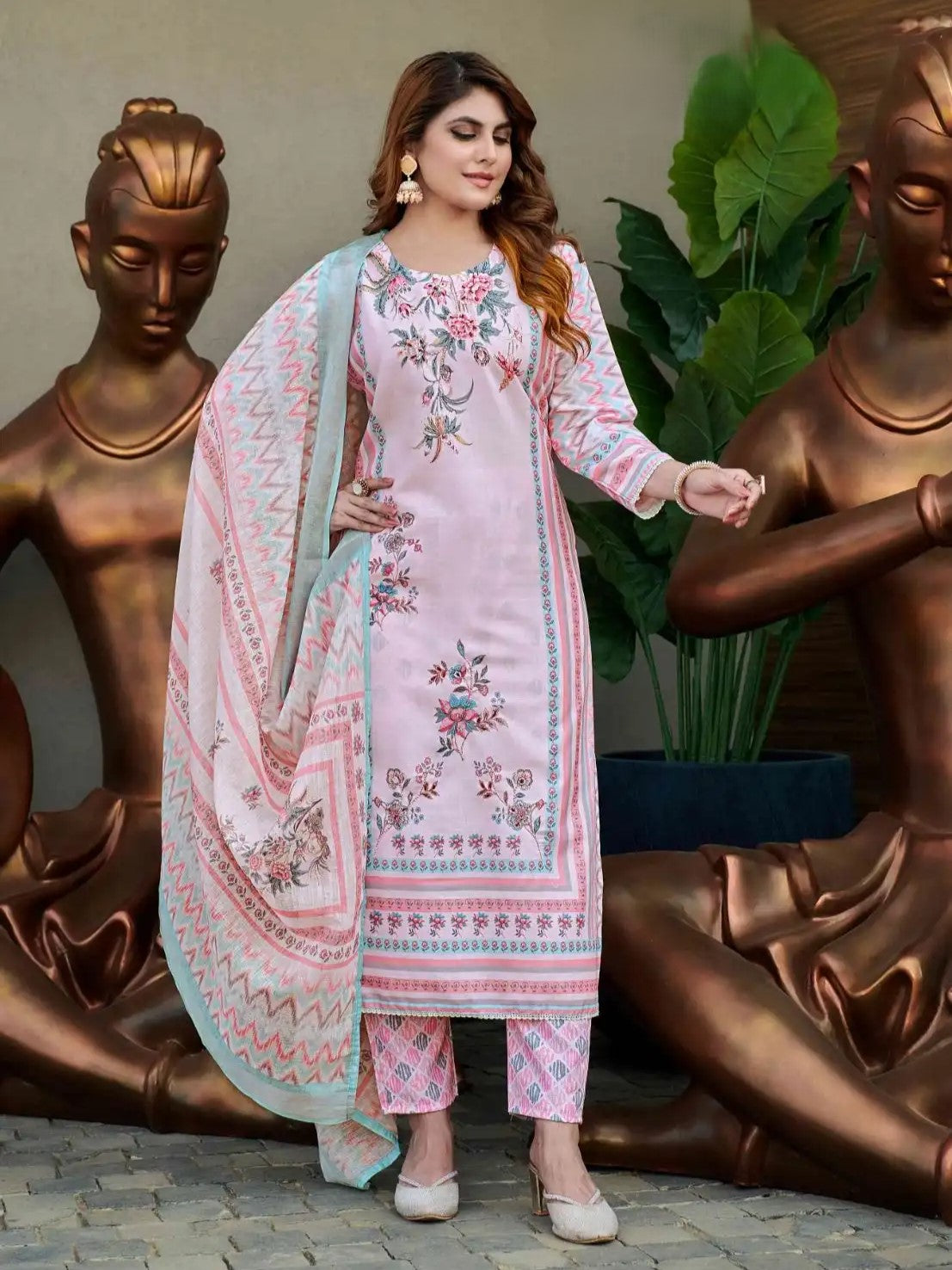 Kesha Kamiz &amp; Pant - Roop Darshan