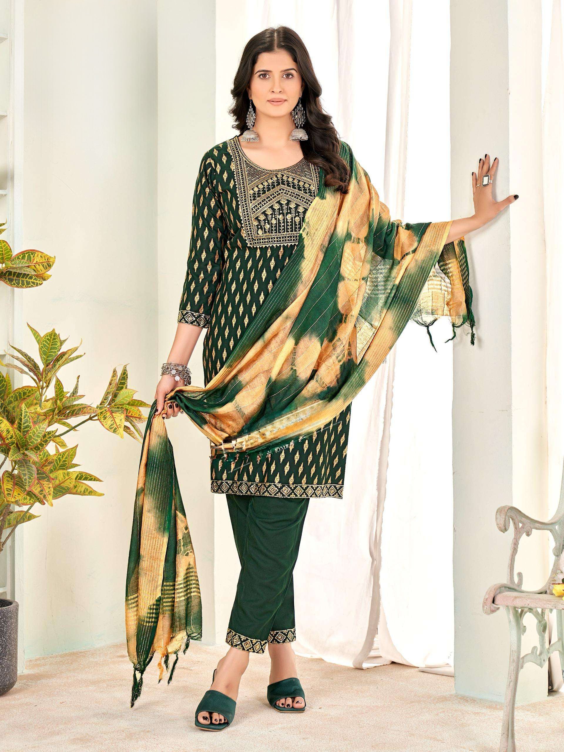 Alia Kamiz &amp; Pant - Roop Darshan