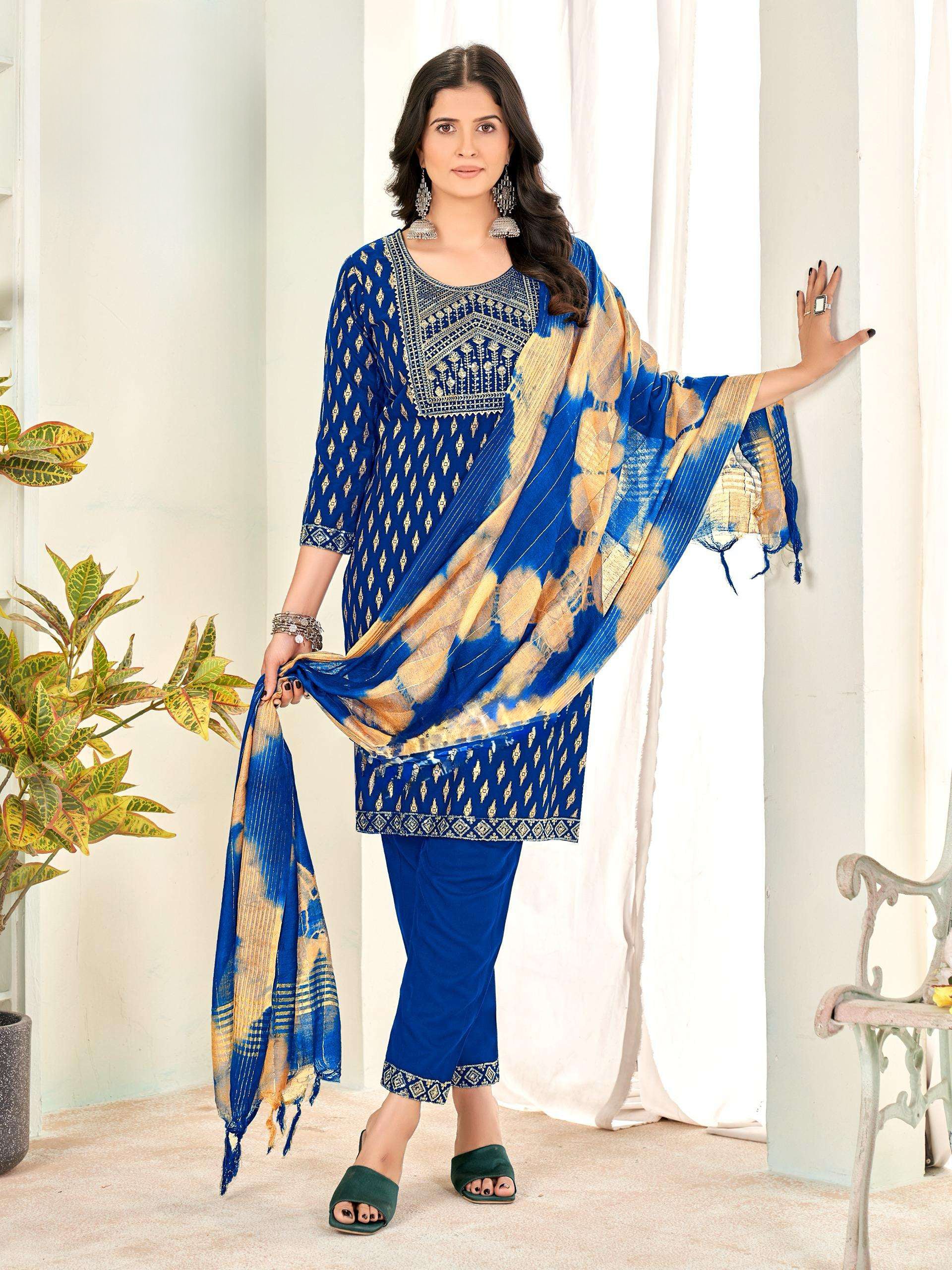 Alia Kamiz &amp; Pant - Roop Darshan