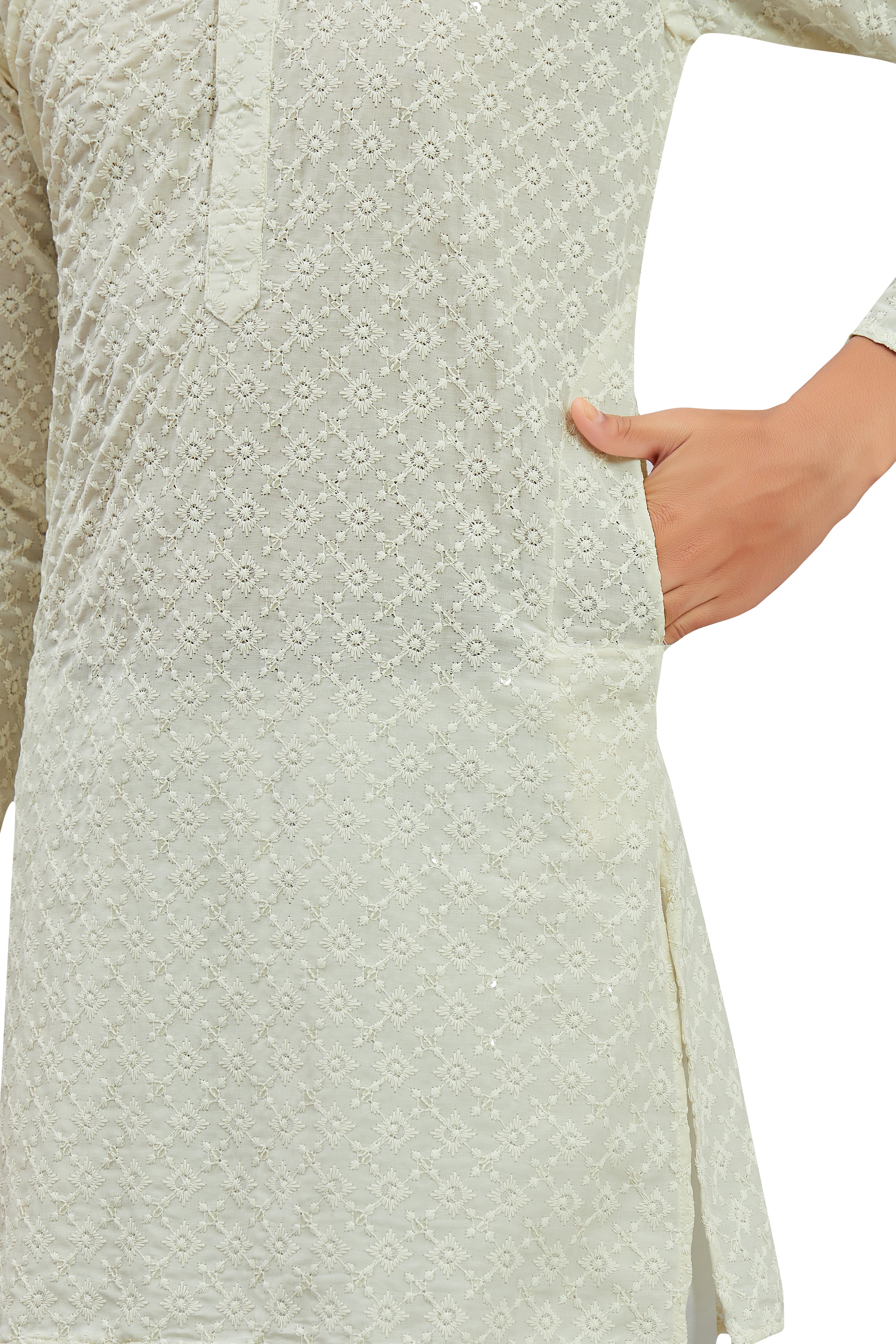 Boys Embroidered Kurta Set - Roop Darshan