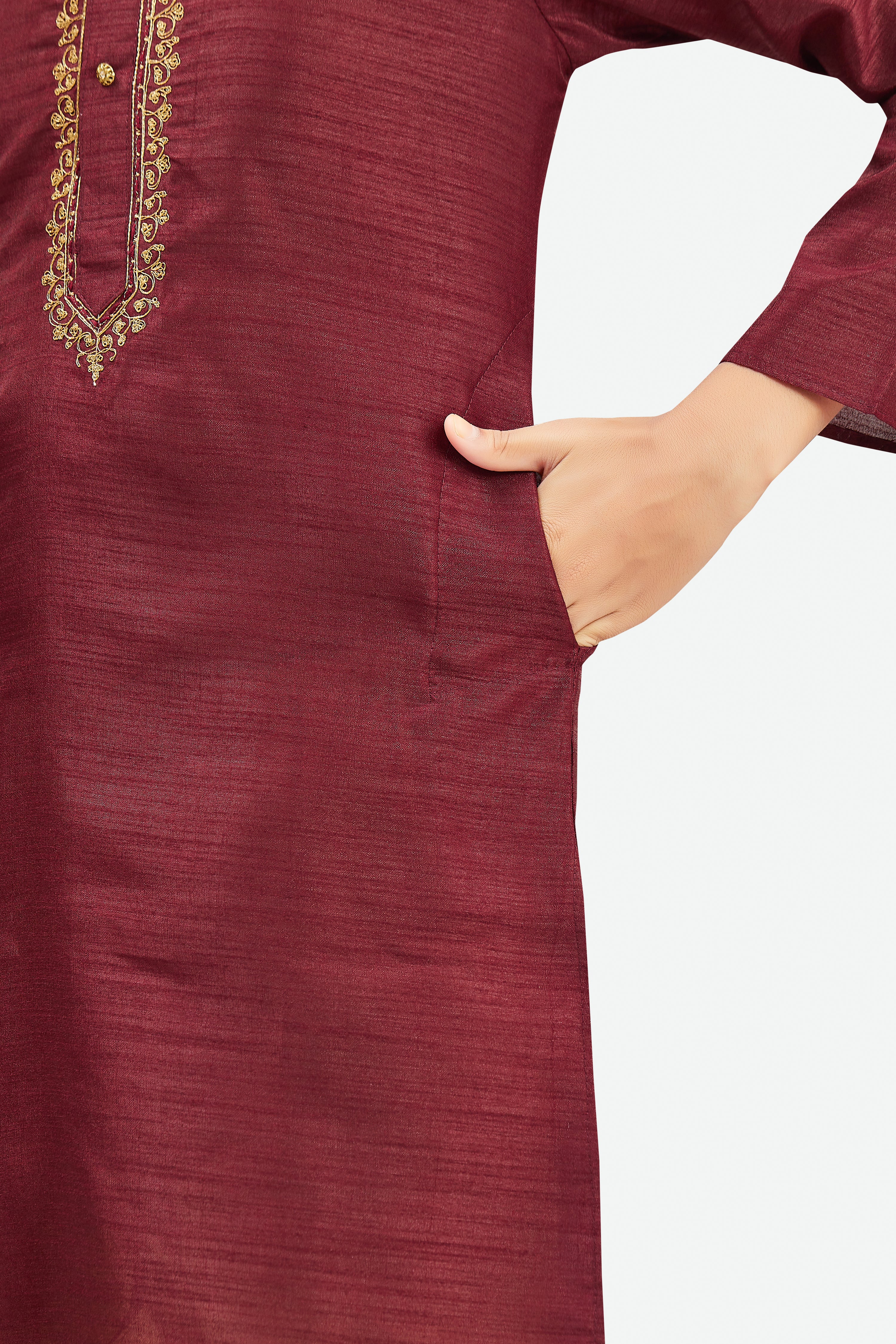 Boys Embroidered Kurta - Roop Darshan
