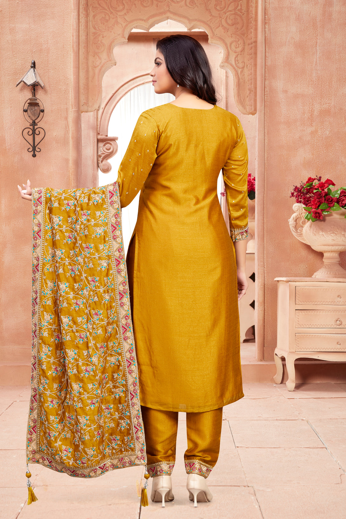 Anika Kamiz &amp; Pant - Roop Darshan