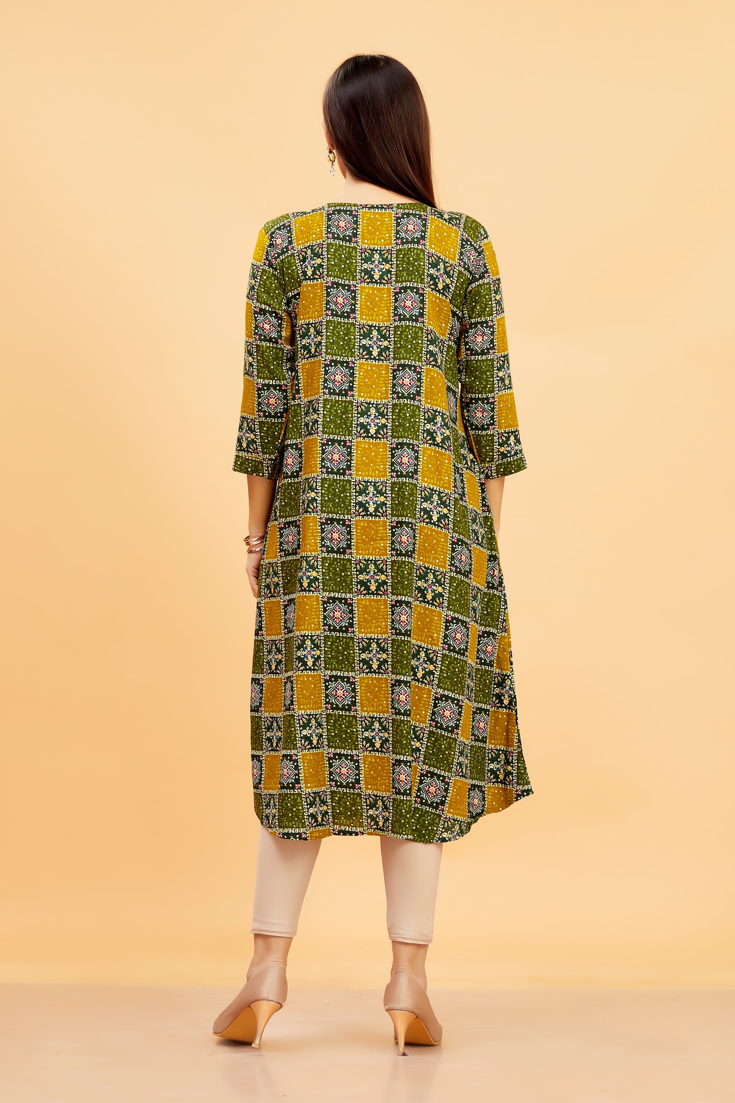 Aarya Kurti