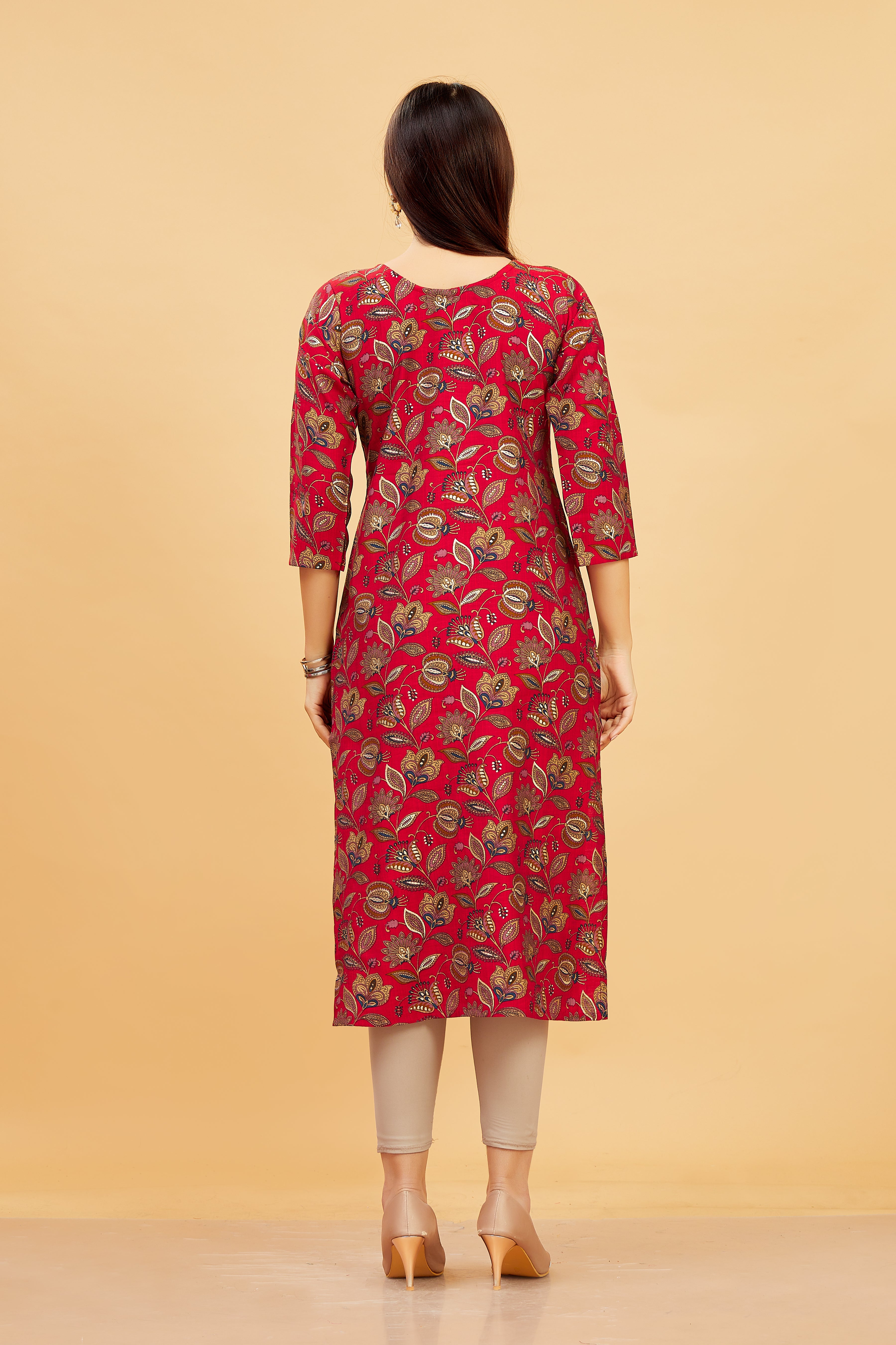 Helly Kurti