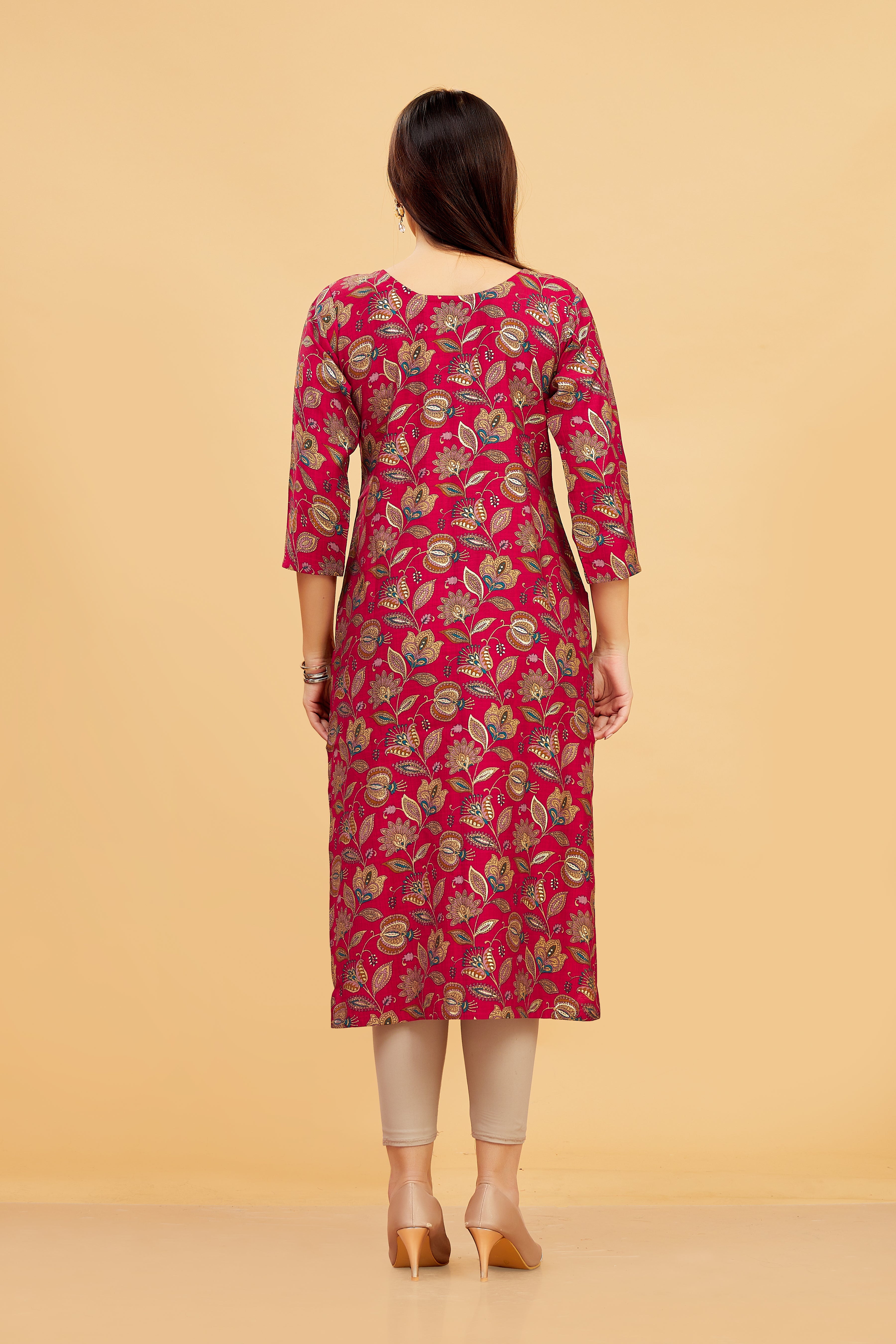 Helly Kurti