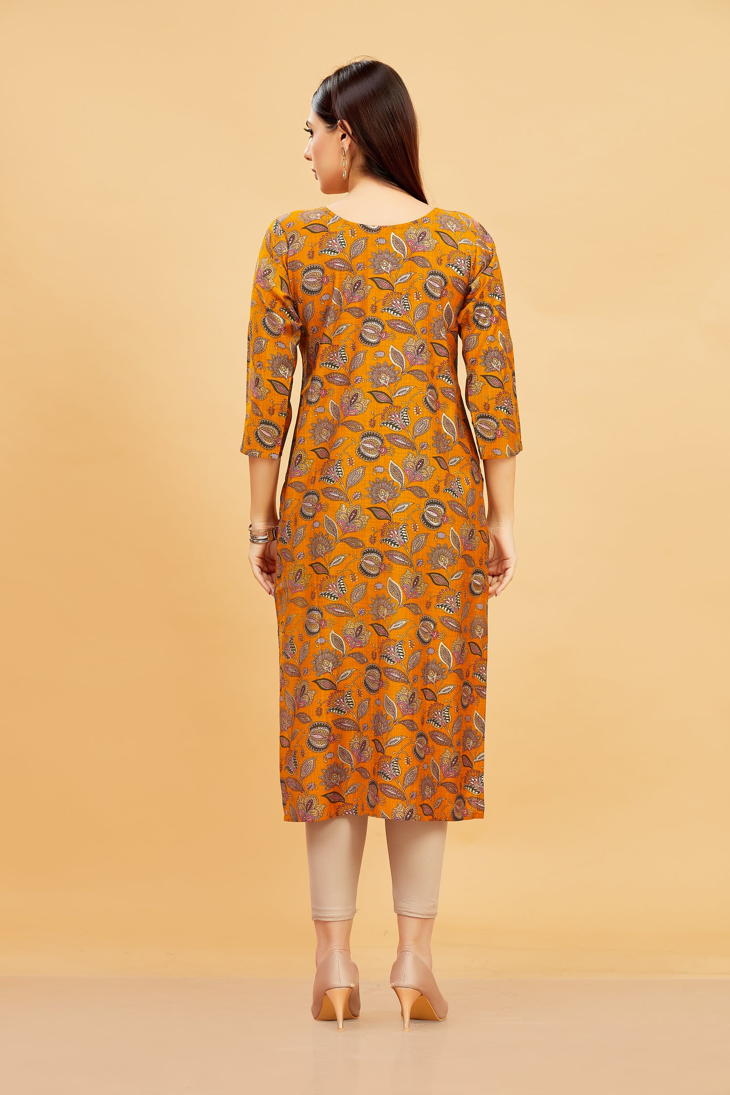 Helly Kurti