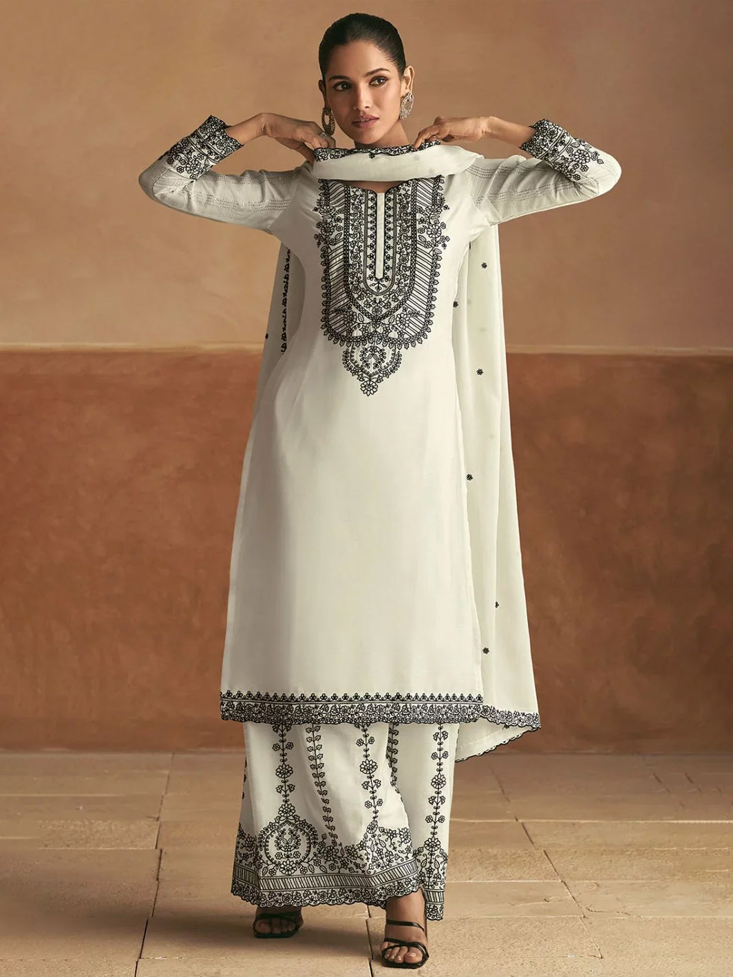 Aarya Palazzo Suit