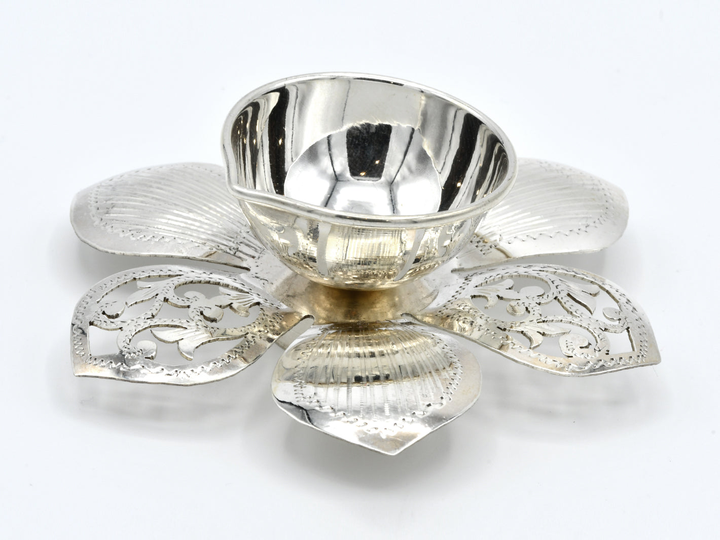 Silver Flower Decorative Diya - Roop Darshan